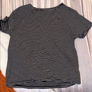 soft and sexy american eagle t shirt (v soft)!!